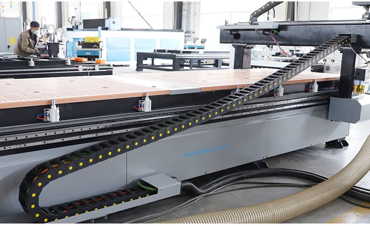 Y&uuml;ksek kaliteli naylon s&uuml;r&uuml;kle zinciri