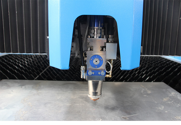 6025 Fiber Lazer Kesim Makinesi