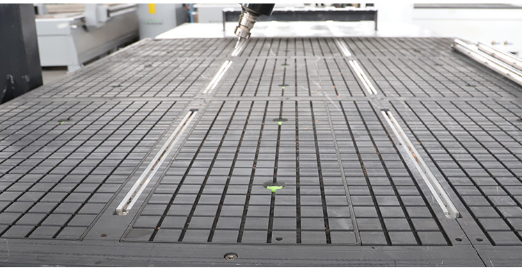 4 eksen ahşap oyma makinesi