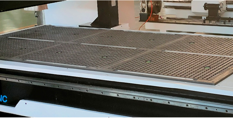 Masayı emebilir ve kenetleyebilir