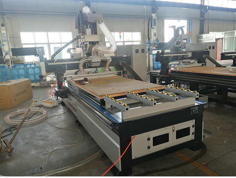 SCM Yuvalama CNC Makinesi