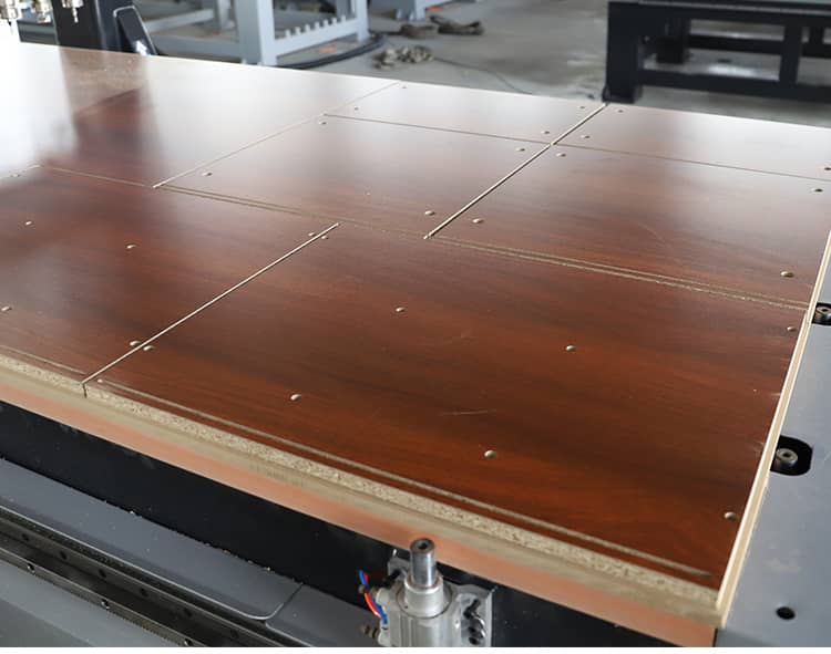 Kontrplak i&ccedil;in CNC Router