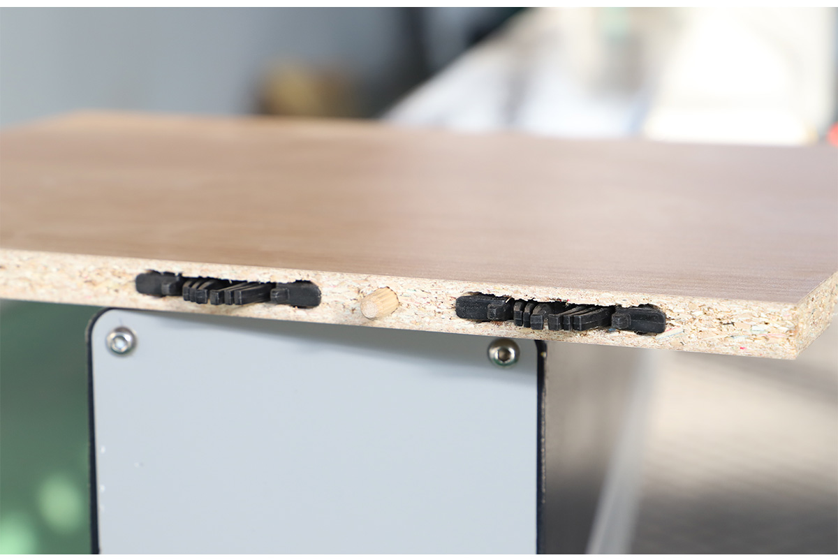 G&ouml;r&uuml;nmez par&ccedil;alar