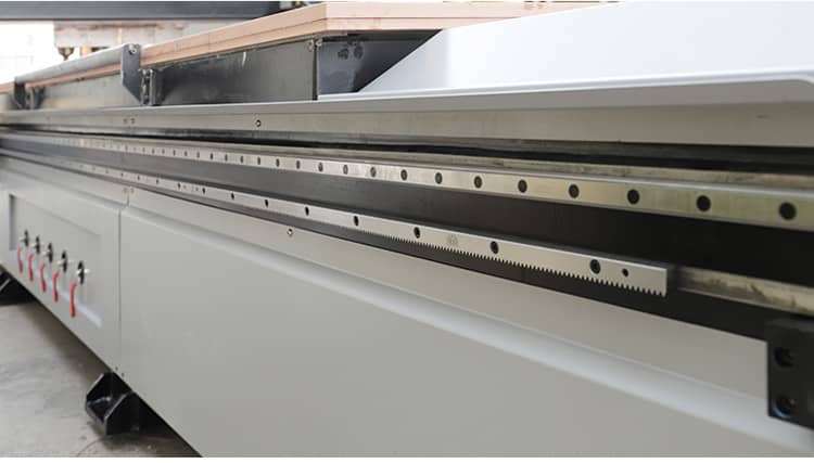 MDF Kurulu Kesme Makinesi