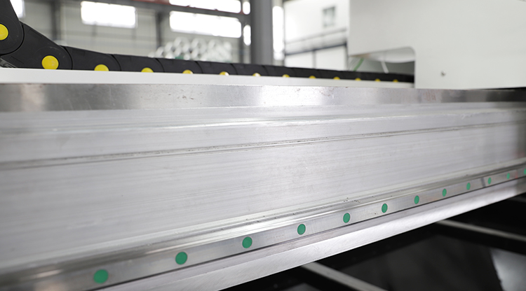 metal fiber lazer kesme makineleri 