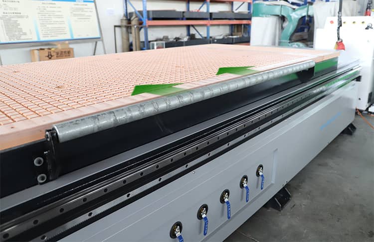 CNC 1325 Ahşap Kesme Makinesi